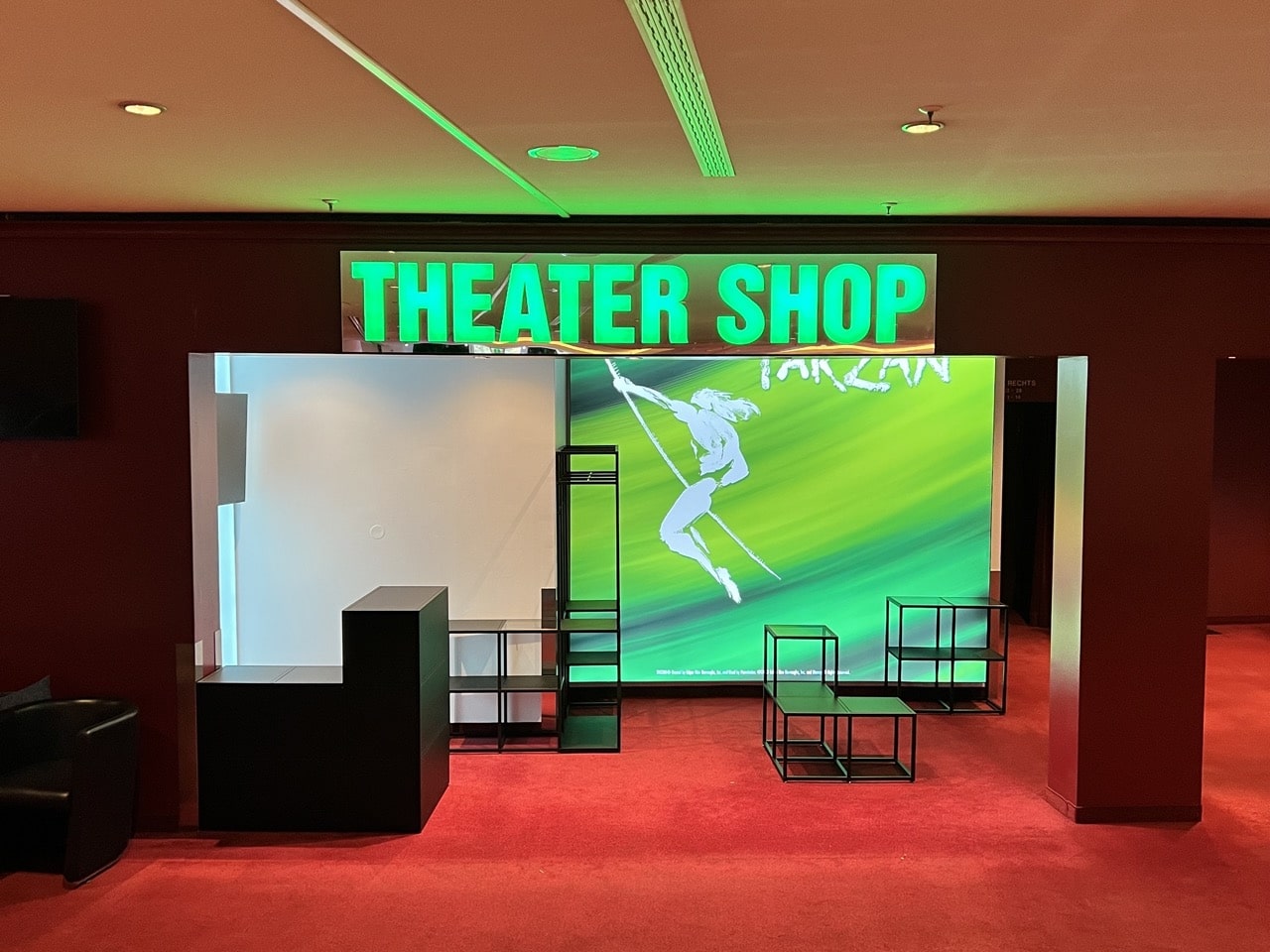 Blick in den neuen Theater Shop